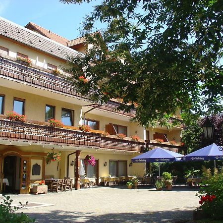 Ringhotel Garni Pflug Оберкирх Экстерьер фото