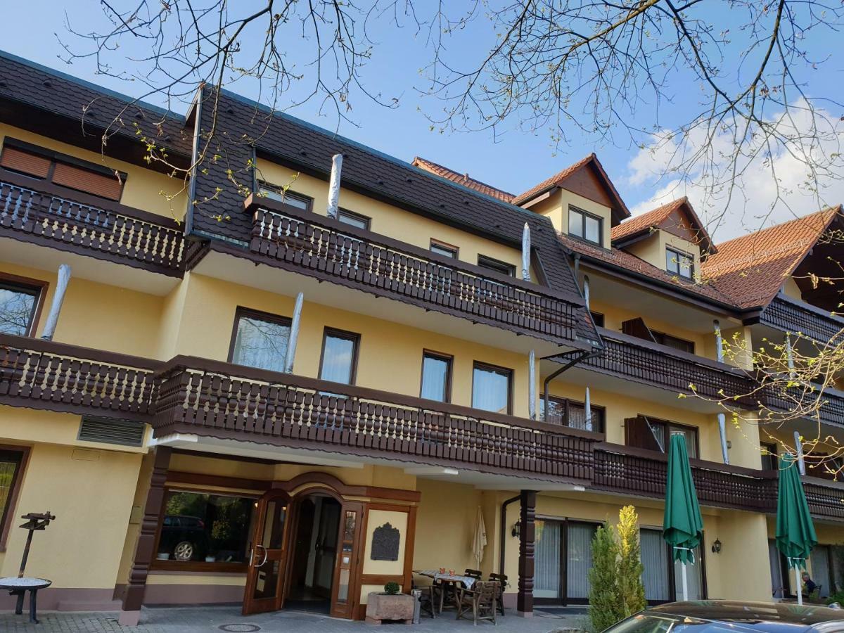 Ringhotel Garni Pflug Оберкирх Экстерьер фото